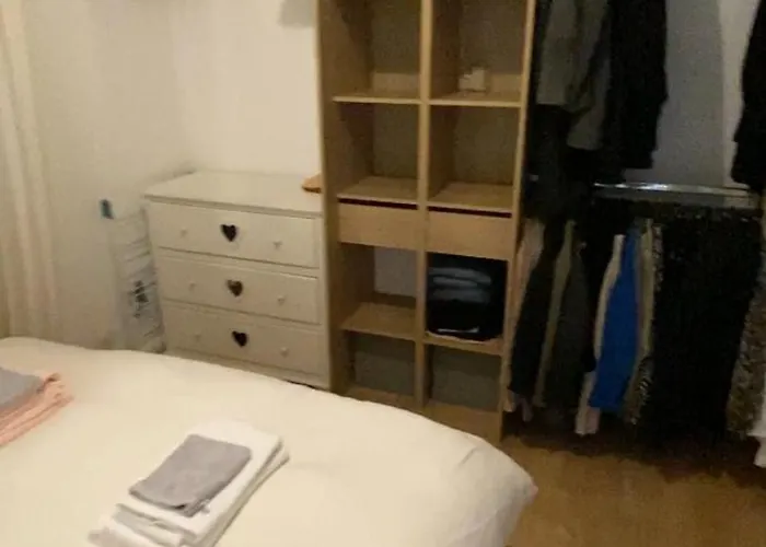 Au Coeur De Nimes, Un Lumineux Ou Il Fait Bon Vivre Appartamento Nîmes