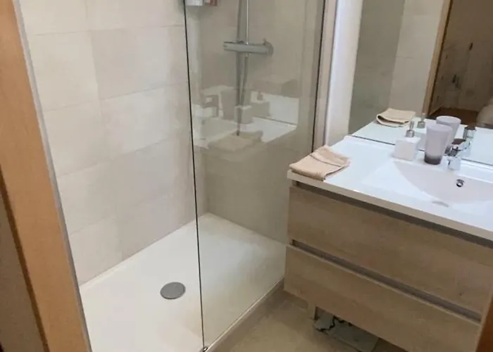 Appartamento Au Coeur De Nimes, Un Lumineux Ou Il Fait Bon Vivre